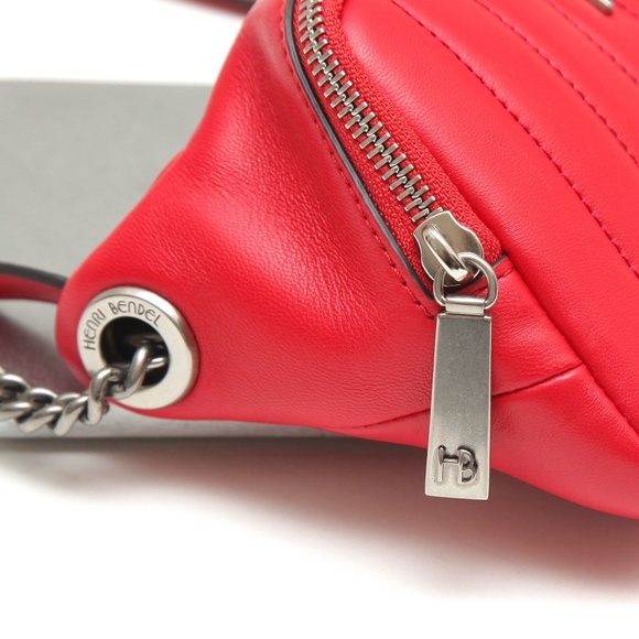 HENRI BENDEL Red Leather Quilted Belt Bag Gunmetal Hardware Credit Cards NEW - Picture 3 of 10